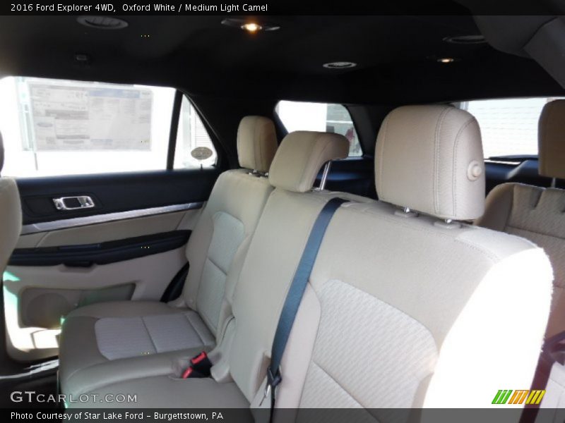 Oxford White / Medium Light Camel 2016 Ford Explorer 4WD