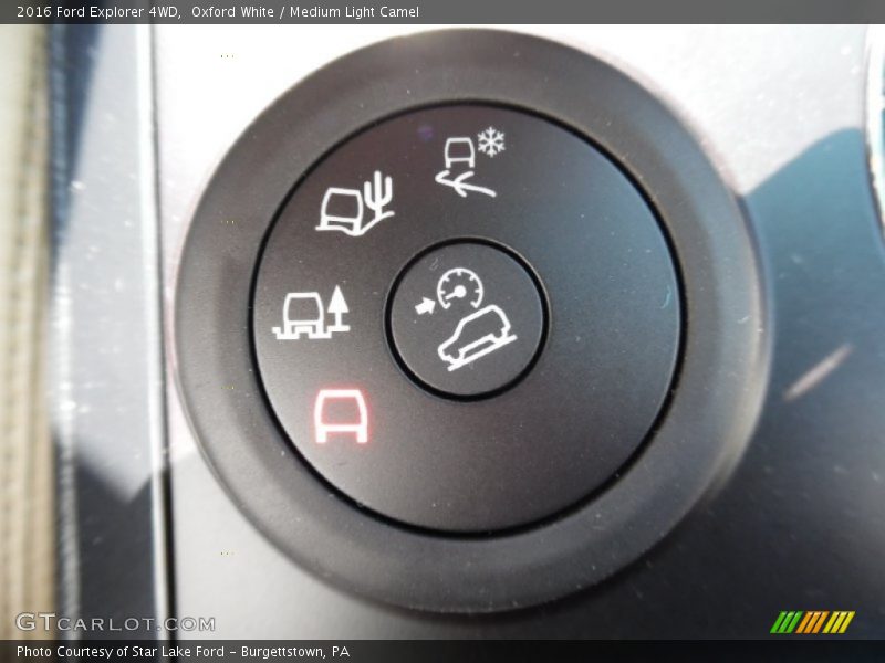 Oxford White / Medium Light Camel 2016 Ford Explorer 4WD