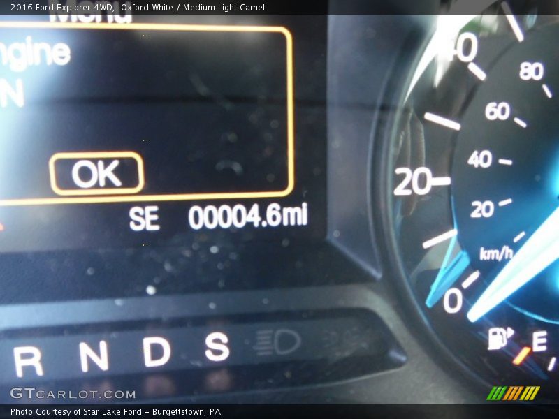 Oxford White / Medium Light Camel 2016 Ford Explorer 4WD