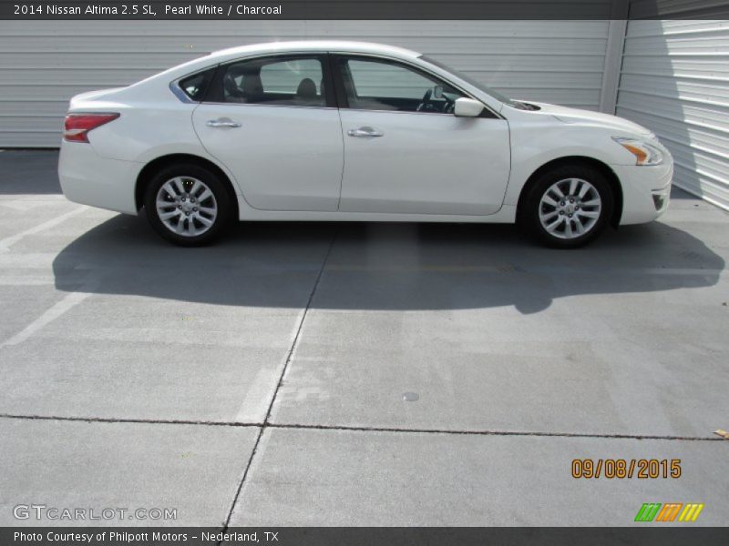 Pearl White / Charcoal 2014 Nissan Altima 2.5 SL