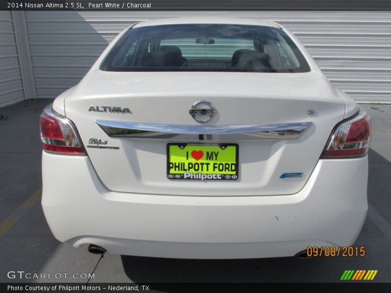 Pearl White / Charcoal 2014 Nissan Altima 2.5 SL