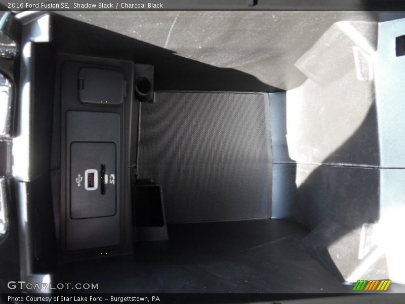 Shadow Black / Charcoal Black 2016 Ford Fusion SE