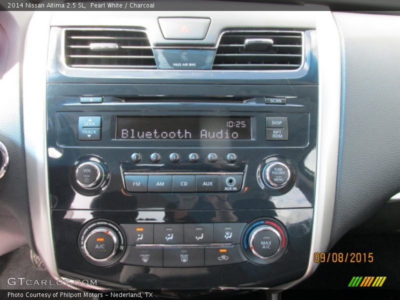 Pearl White / Charcoal 2014 Nissan Altima 2.5 SL