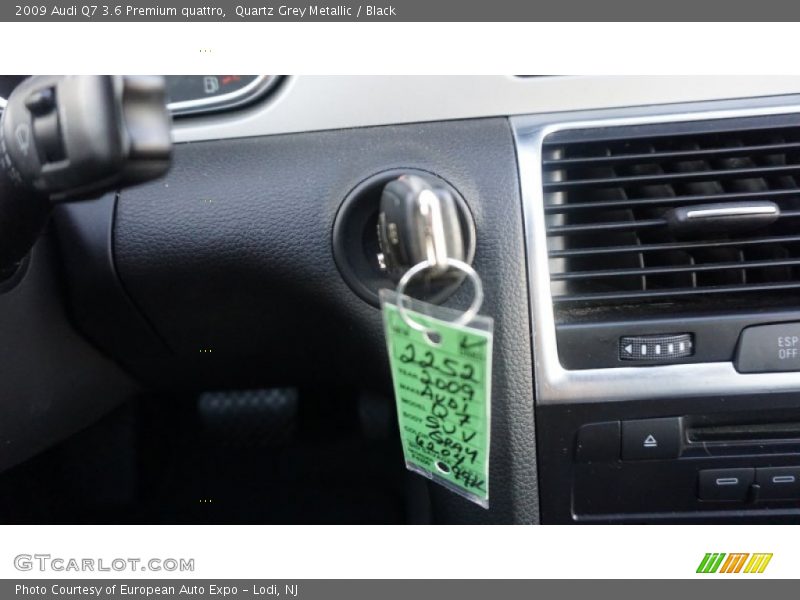 Quartz Grey Metallic / Black 2009 Audi Q7 3.6 Premium quattro