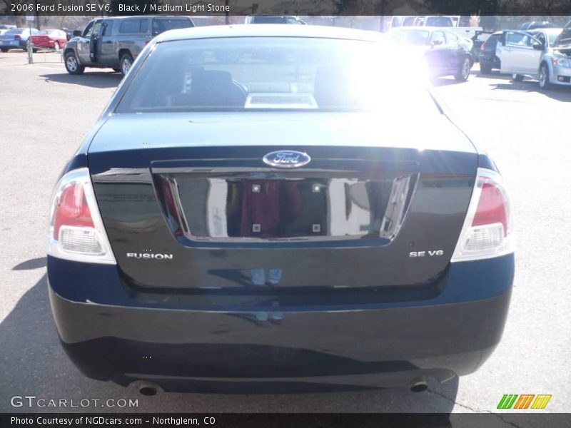 Black / Medium Light Stone 2006 Ford Fusion SE V6