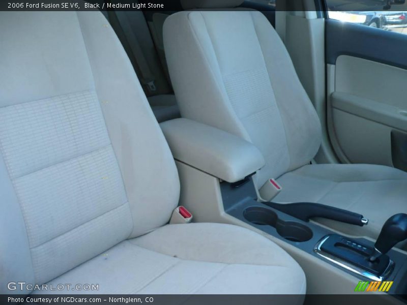 Black / Medium Light Stone 2006 Ford Fusion SE V6