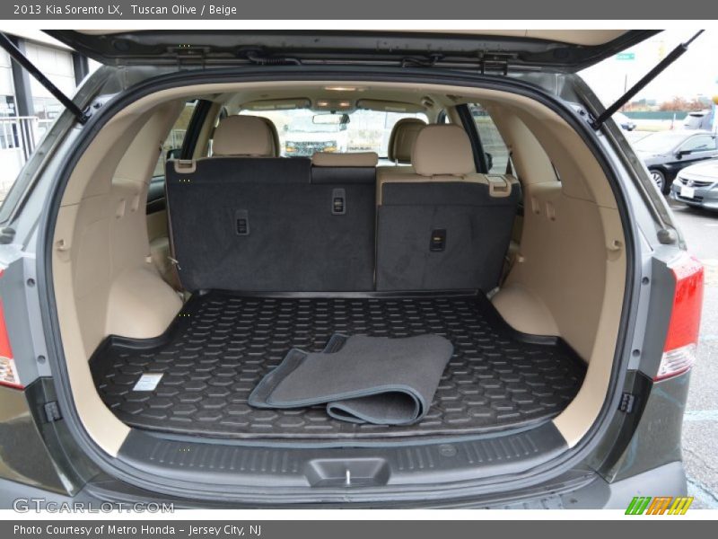 Tuscan Olive / Beige 2013 Kia Sorento LX
