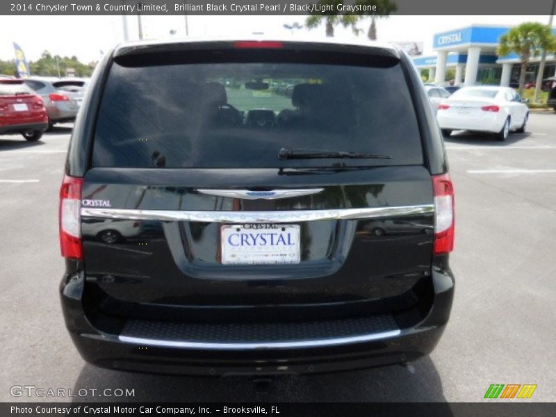 Brilliant Black Crystal Pearl / Black/Light Graystone 2014 Chrysler Town & Country Limited