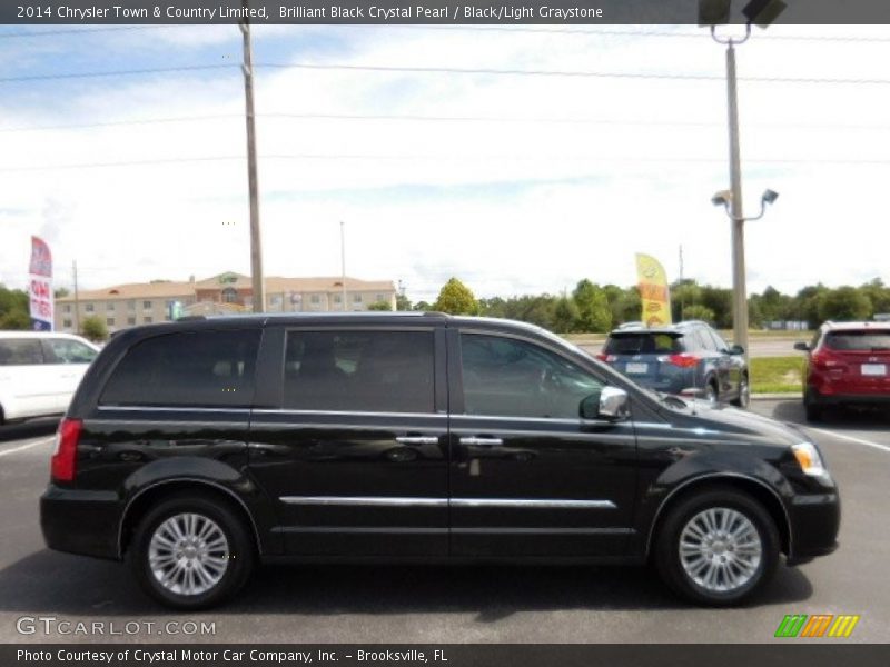 Brilliant Black Crystal Pearl / Black/Light Graystone 2014 Chrysler Town & Country Limited