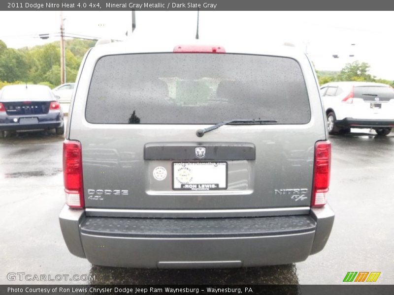 Mineral Gray Metallic / Dark Slate Gray 2011 Dodge Nitro Heat 4.0 4x4