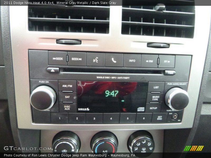 Mineral Gray Metallic / Dark Slate Gray 2011 Dodge Nitro Heat 4.0 4x4
