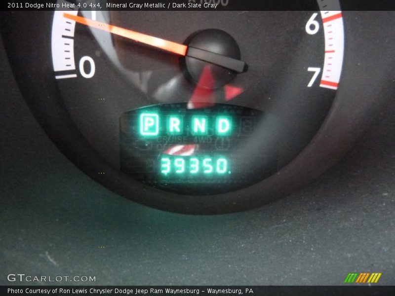 Mineral Gray Metallic / Dark Slate Gray 2011 Dodge Nitro Heat 4.0 4x4