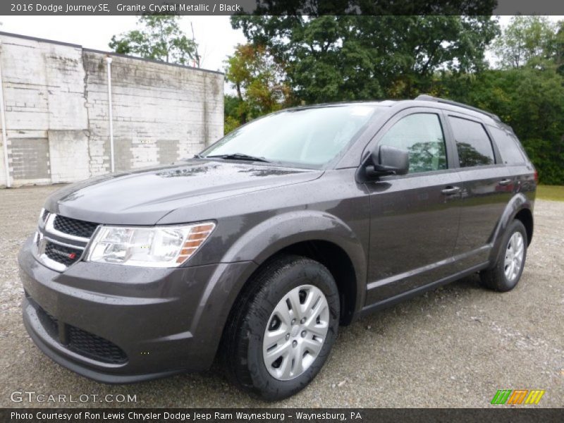 Front 3/4 View of 2016 Journey SE