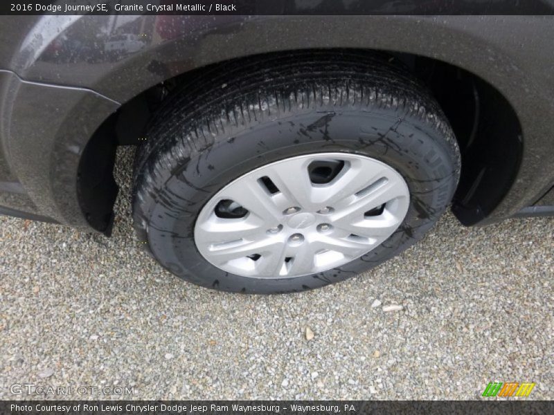 Granite Crystal Metallic / Black 2016 Dodge Journey SE