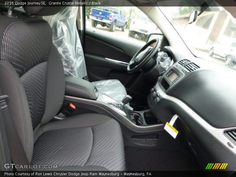 Granite Crystal Metallic / Black 2016 Dodge Journey SE