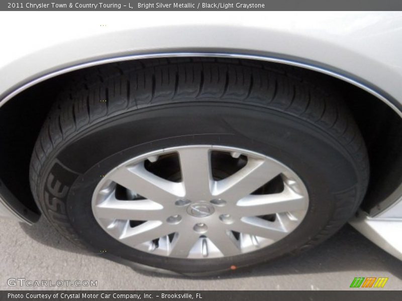 Bright Silver Metallic / Black/Light Graystone 2011 Chrysler Town & Country Touring - L