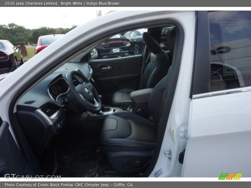 Bright White / Indigo Blue/Brown 2016 Jeep Cherokee Limited