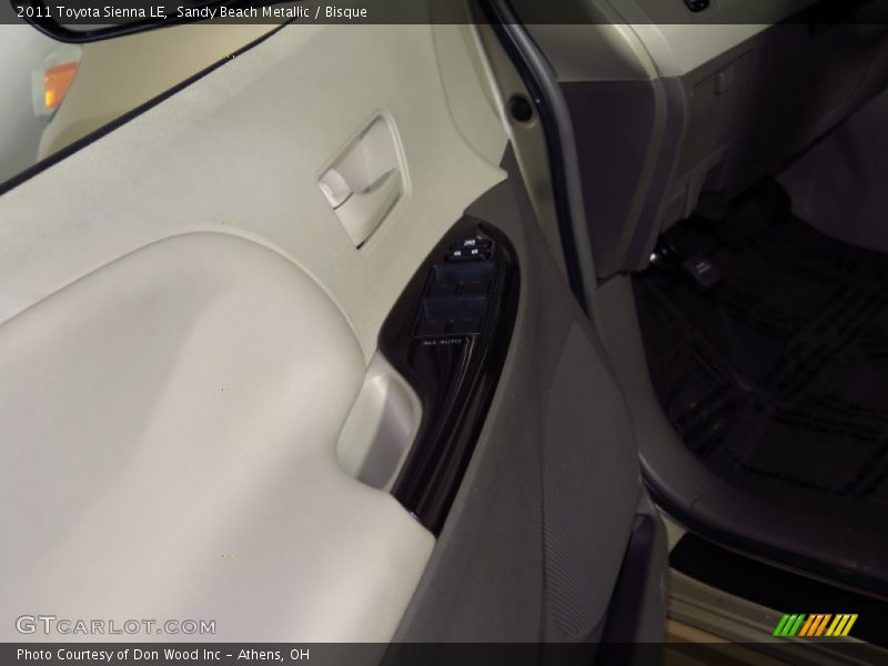 Sandy Beach Metallic / Bisque 2011 Toyota Sienna LE