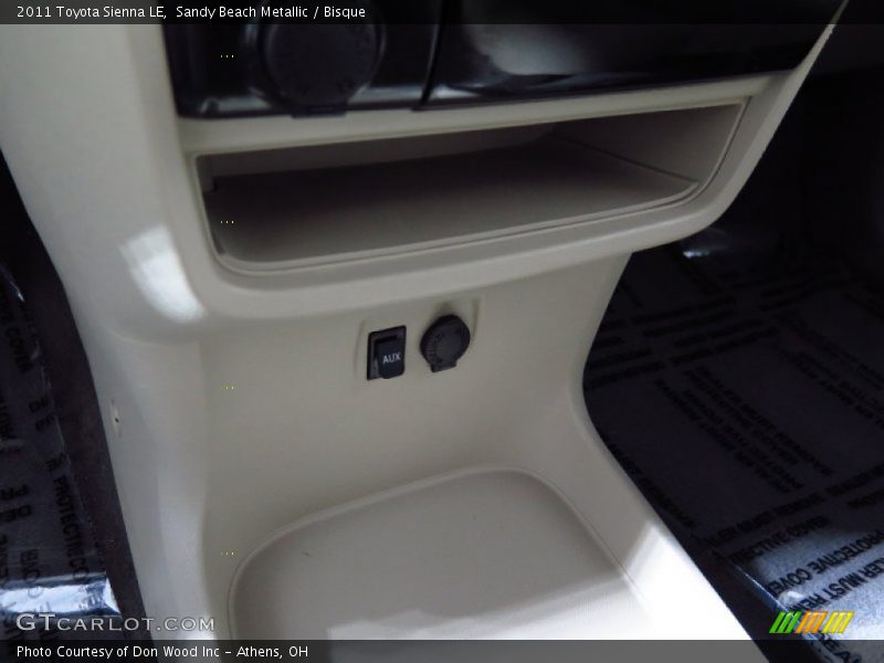 Sandy Beach Metallic / Bisque 2011 Toyota Sienna LE