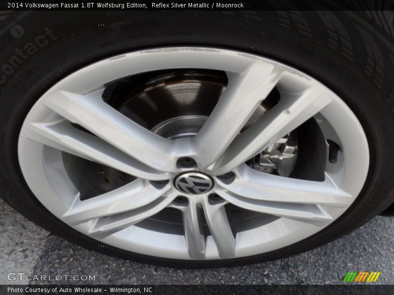 Reflex Silver Metallic / Moonrock 2014 Volkswagen Passat 1.8T Wolfsburg Edition