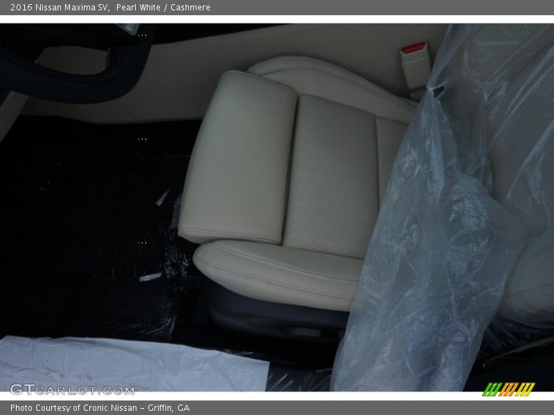 Pearl White / Cashmere 2016 Nissan Maxima SV