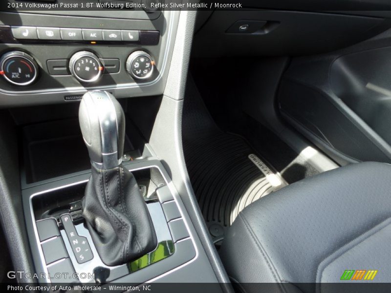 Reflex Silver Metallic / Moonrock 2014 Volkswagen Passat 1.8T Wolfsburg Edition