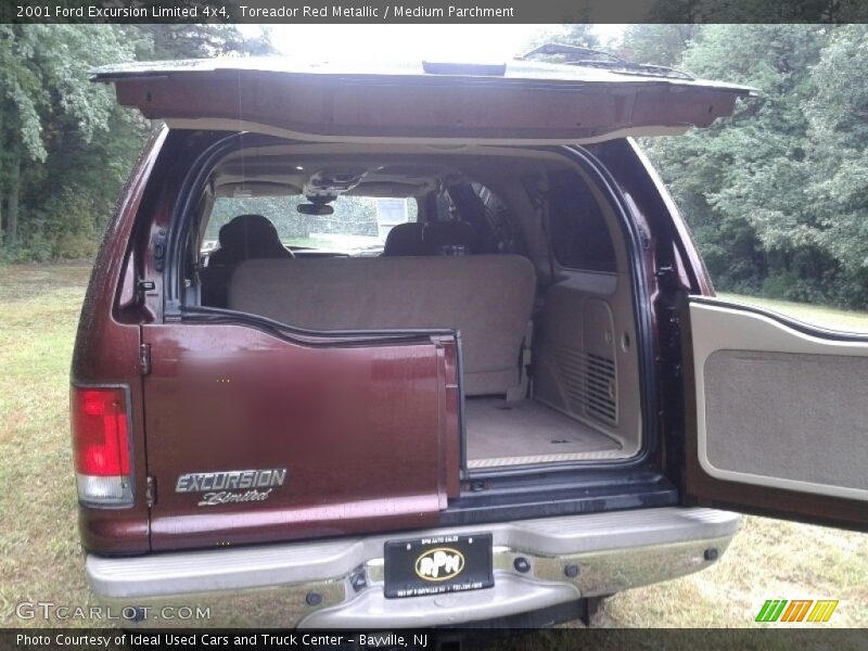 Toreador Red Metallic / Medium Parchment 2001 Ford Excursion Limited 4x4