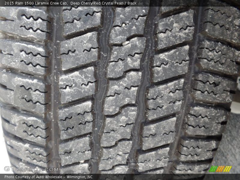 Deep Cherry Red Crystal Pearl / Black 2015 Ram 1500 Laramie Crew Cab