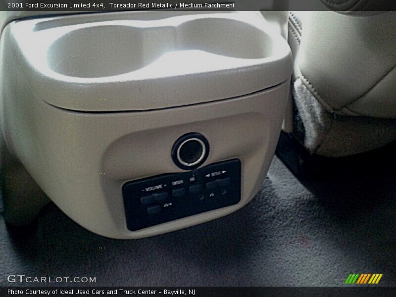 Toreador Red Metallic / Medium Parchment 2001 Ford Excursion Limited 4x4