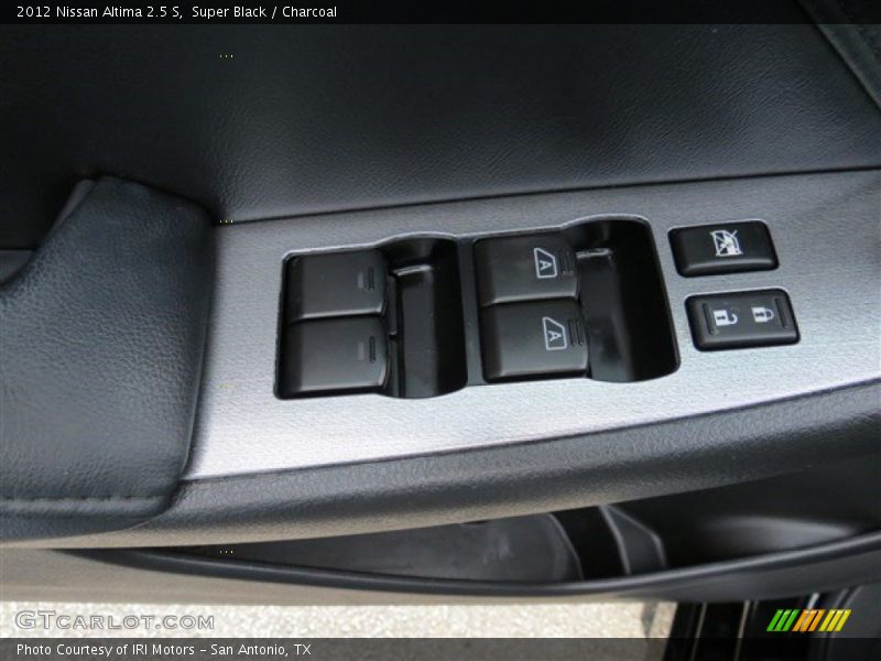 Super Black / Charcoal 2012 Nissan Altima 2.5 S