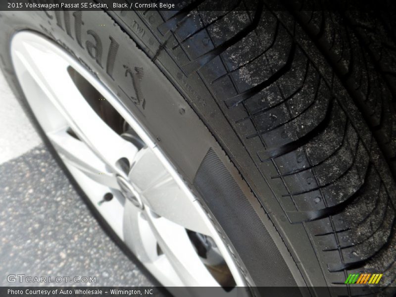 Black / Cornsilk Beige 2015 Volkswagen Passat SE Sedan