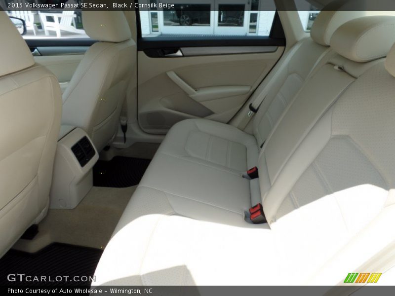 Black / Cornsilk Beige 2015 Volkswagen Passat SE Sedan
