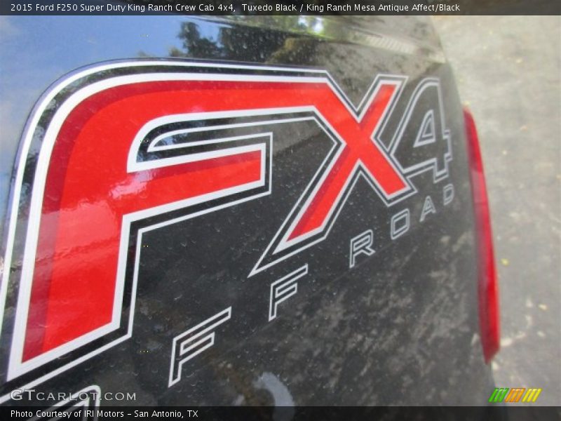 Tuxedo Black / King Ranch Mesa Antique Affect/Black 2015 Ford F250 Super Duty King Ranch Crew Cab 4x4