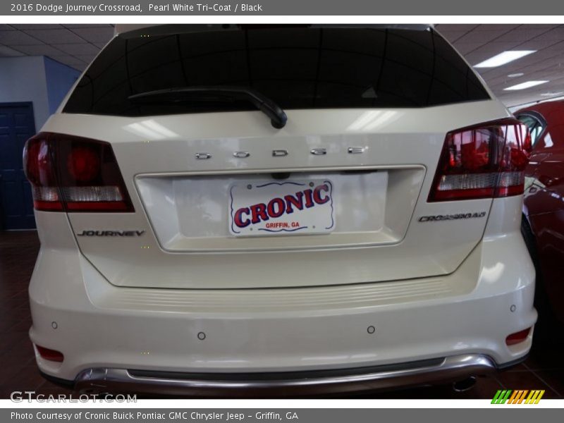 Pearl White Tri-Coat / Black 2016 Dodge Journey Crossroad