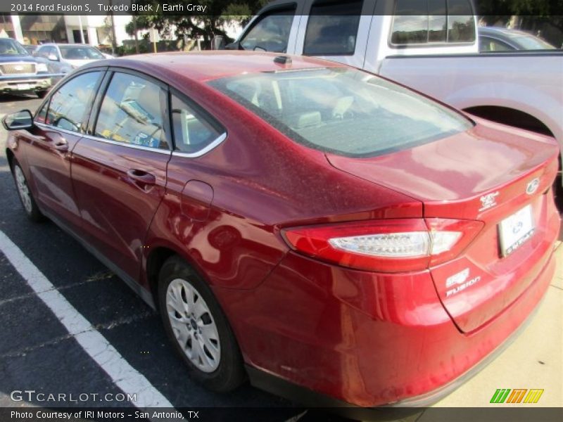 Tuxedo Black / Earth Gray 2014 Ford Fusion S