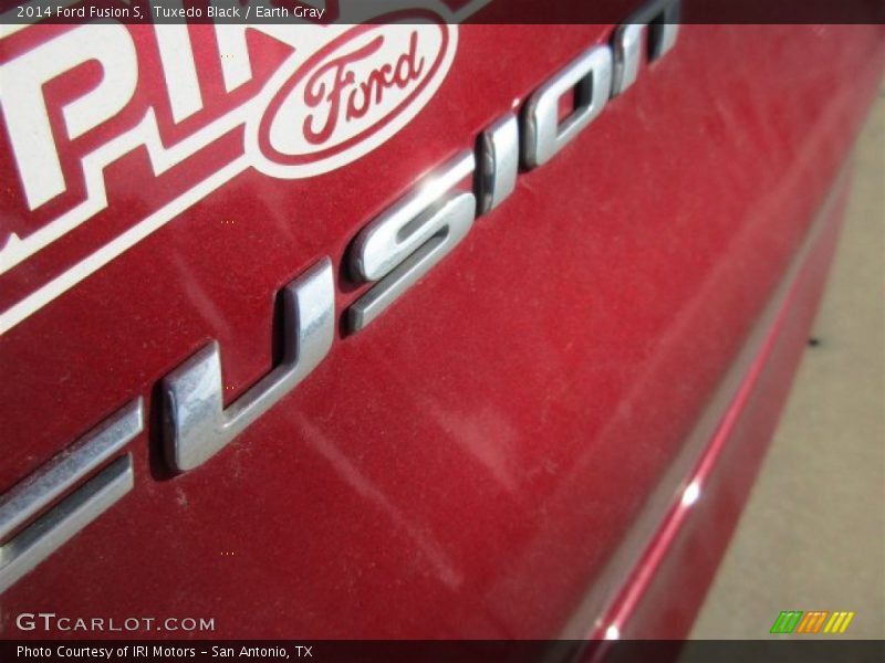 Tuxedo Black / Earth Gray 2014 Ford Fusion S