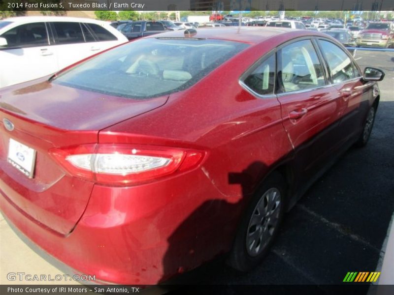 Tuxedo Black / Earth Gray 2014 Ford Fusion S