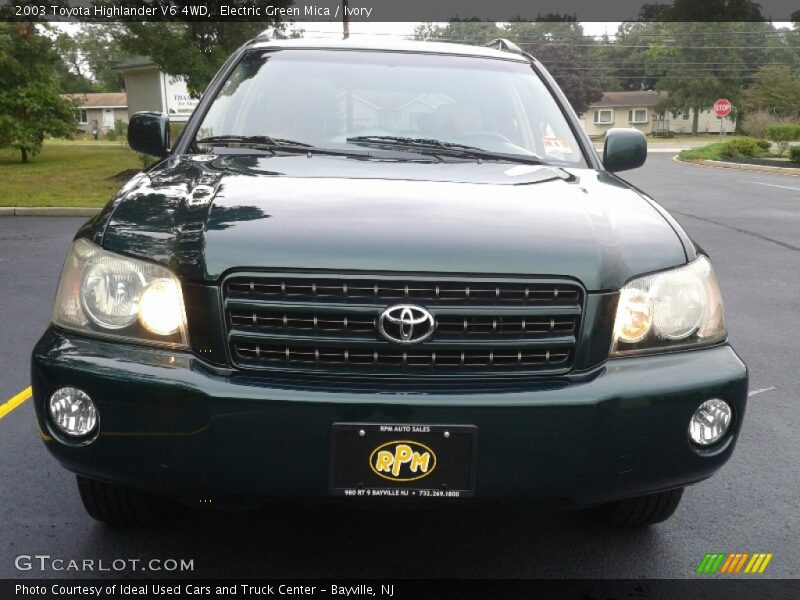 Electric Green Mica / Ivory 2003 Toyota Highlander V6 4WD