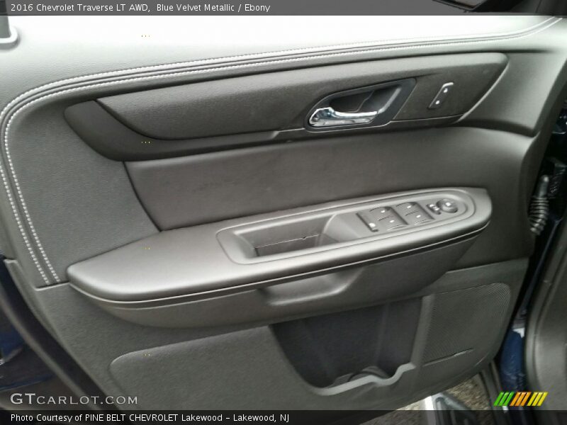 Blue Velvet Metallic / Ebony 2016 Chevrolet Traverse LT AWD