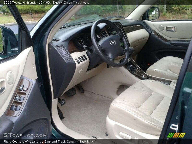 Electric Green Mica / Ivory 2003 Toyota Highlander V6 4WD