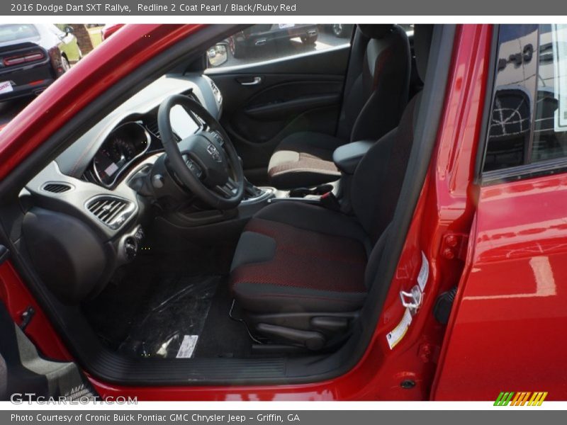  2016 Dart SXT Rallye Black/Ruby Red Interior