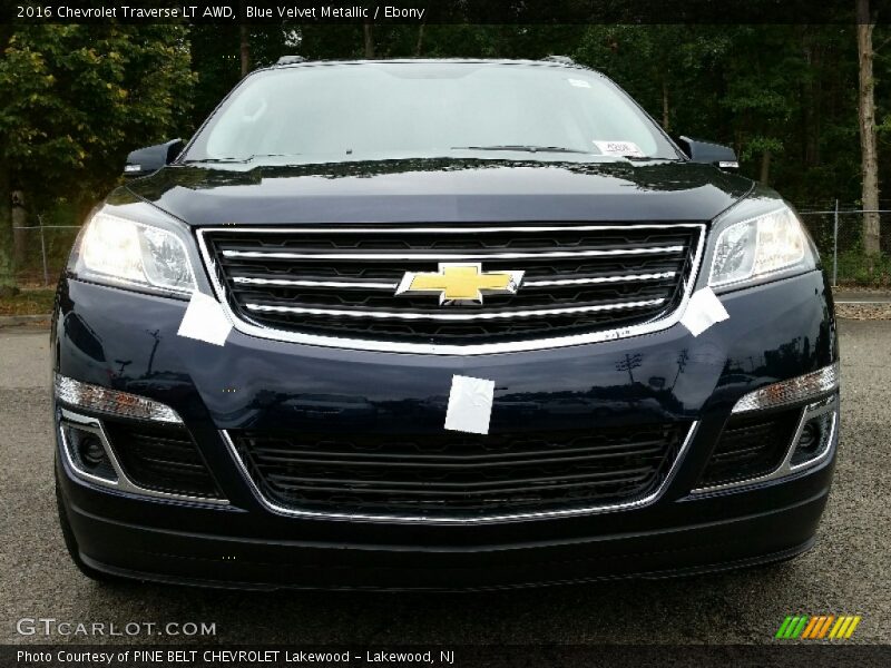 Blue Velvet Metallic / Ebony 2016 Chevrolet Traverse LT AWD