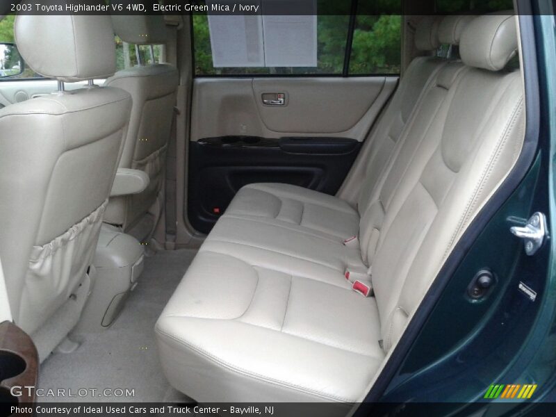 Electric Green Mica / Ivory 2003 Toyota Highlander V6 4WD