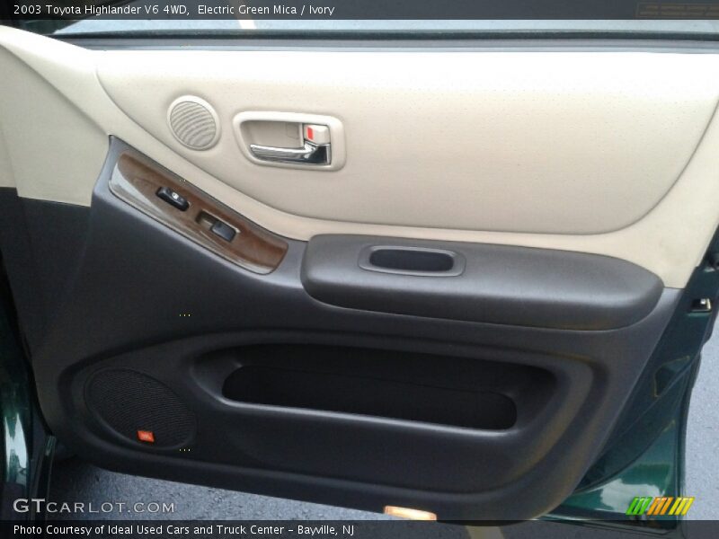 Electric Green Mica / Ivory 2003 Toyota Highlander V6 4WD