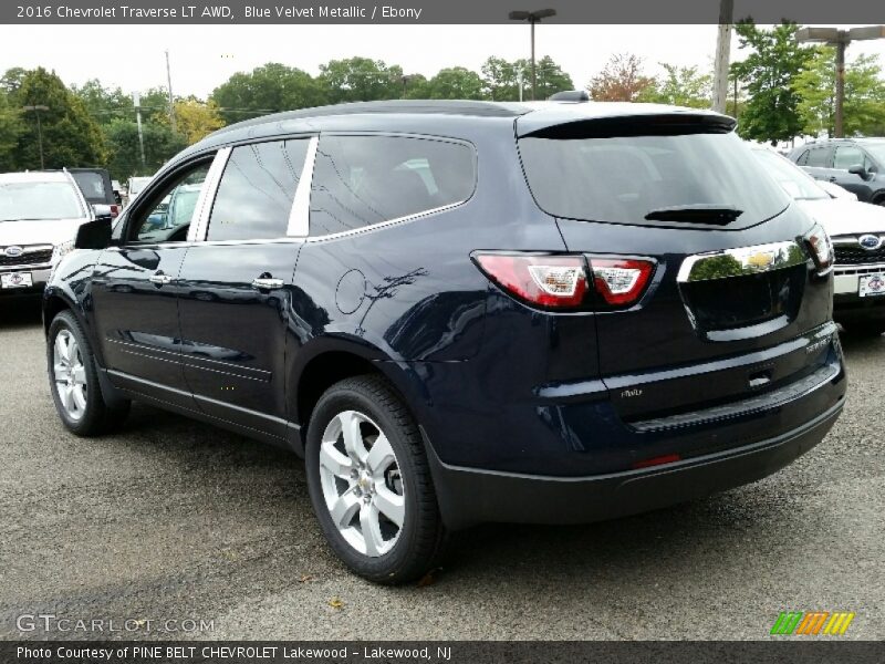 Blue Velvet Metallic / Ebony 2016 Chevrolet Traverse LT AWD