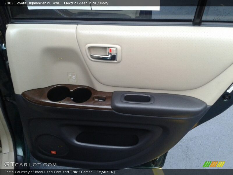 Electric Green Mica / Ivory 2003 Toyota Highlander V6 4WD
