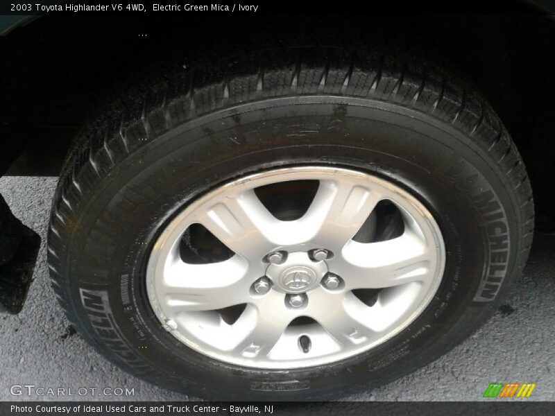 Electric Green Mica / Ivory 2003 Toyota Highlander V6 4WD