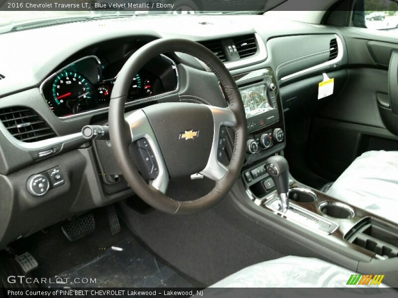 Blue Velvet Metallic / Ebony 2016 Chevrolet Traverse LT