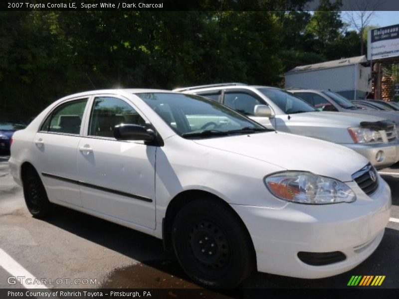 Super White / Dark Charcoal 2007 Toyota Corolla LE