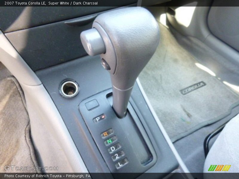 Super White / Dark Charcoal 2007 Toyota Corolla LE